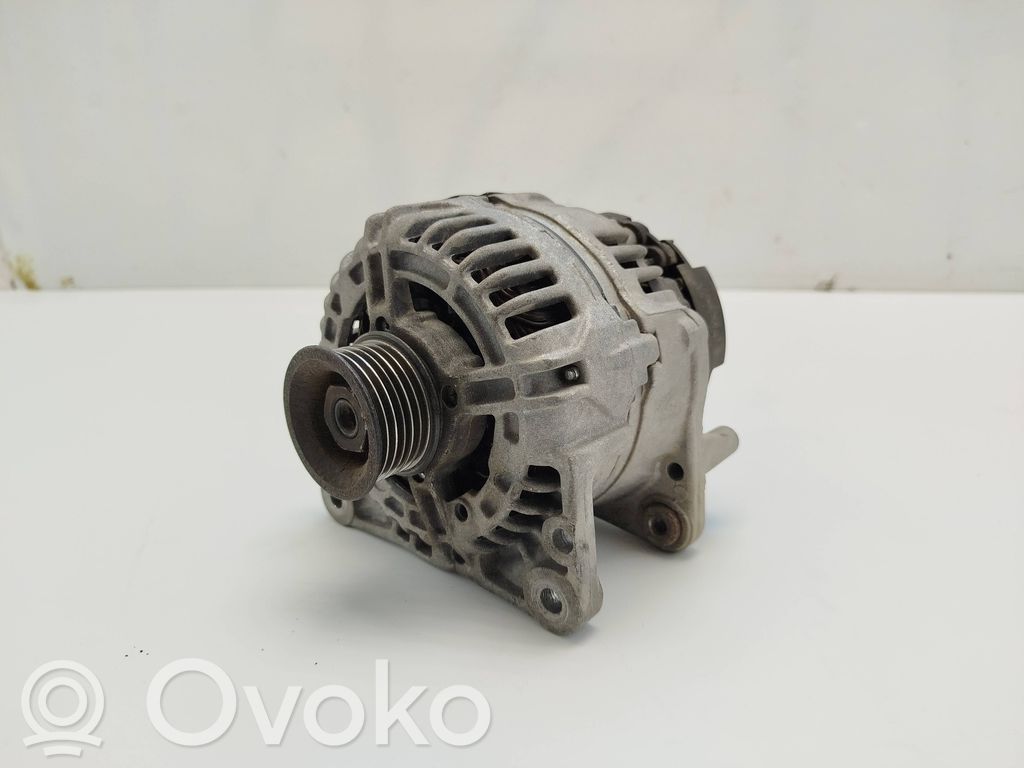 Skoda Fabia Mk2 (5J) Generatorius 