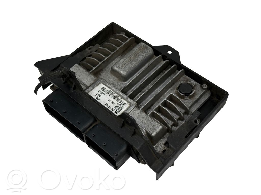 Moottorin ohjainlaite/moduuli   25187592,28338455,96951477