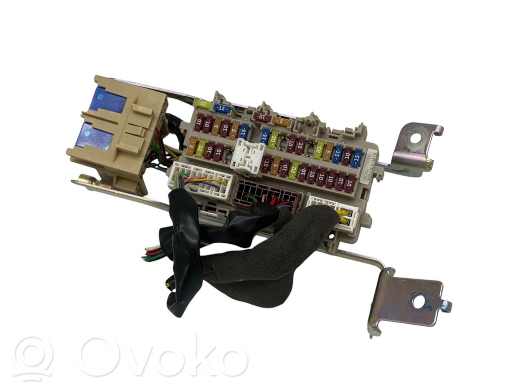 Nissan Navara D23 Modul siguranțe 