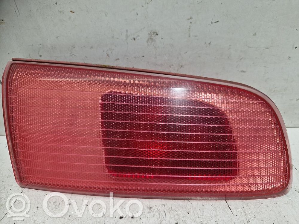 Mazda Demio Luci posteriori del portellone del bagagliaio 