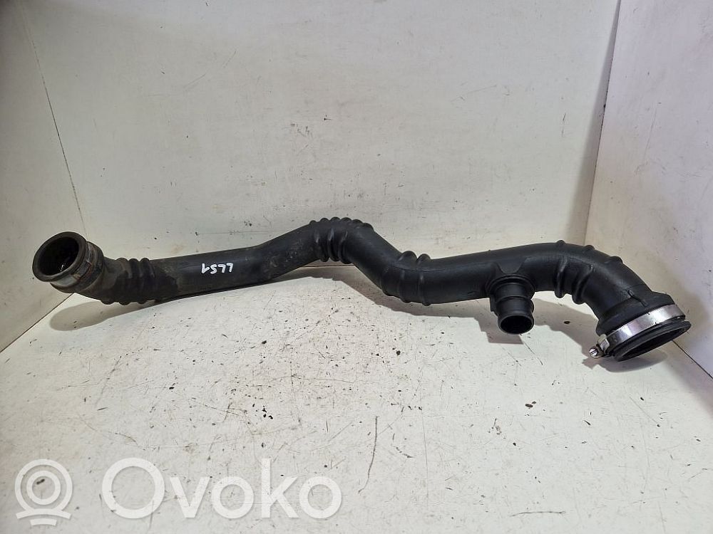 Ford Focus Turboahtimen ilmanoton letku 