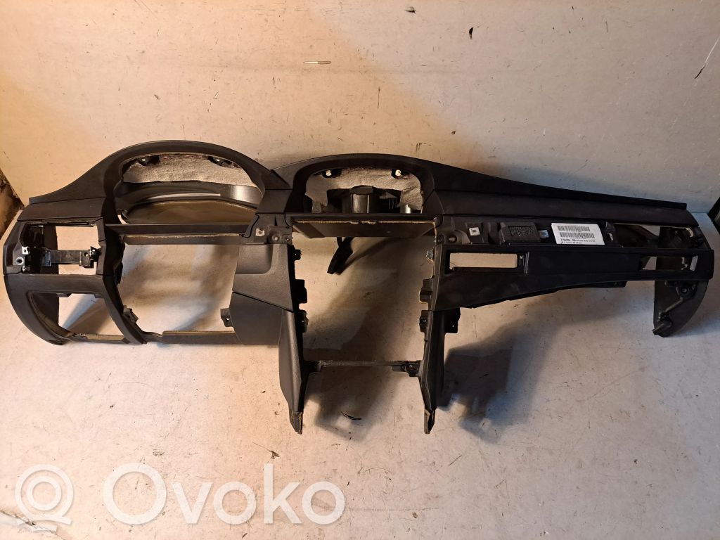 BMW 5 E60 E61 Panelė 
