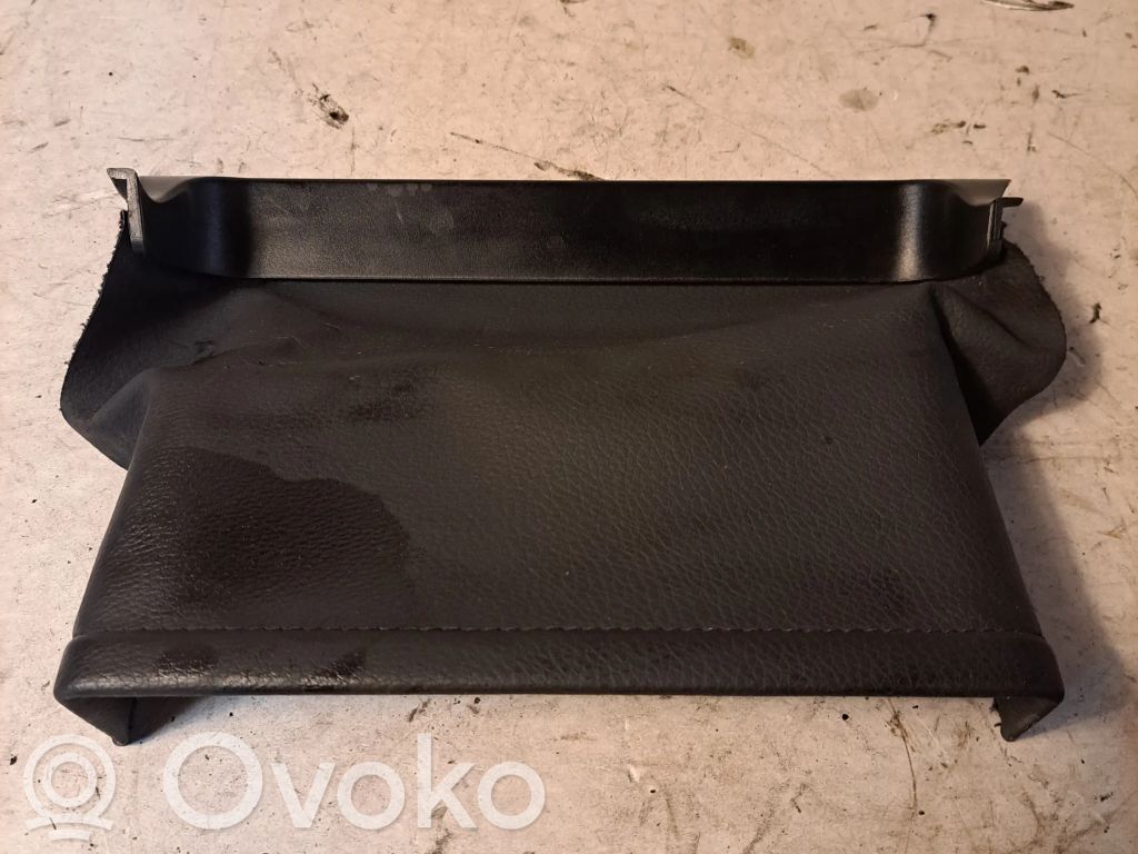 Ohjauspyörän verhoilu   7034117