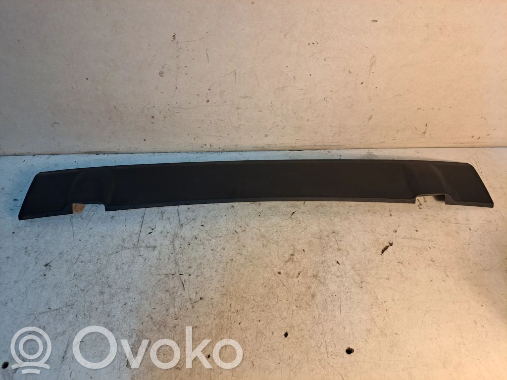 Tailgate/trunk upper cover trim   7061400