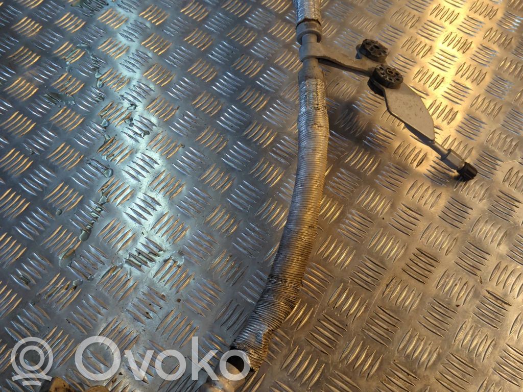 BMW 5 E60 E61 Air conditioning (A/C) pipe/hose 