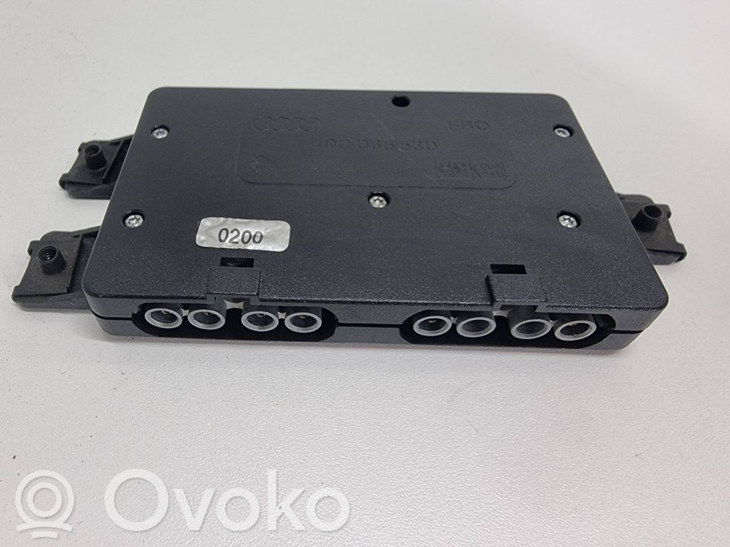 Audi A6 S6 C5 4B Antenos stiprintuvas 