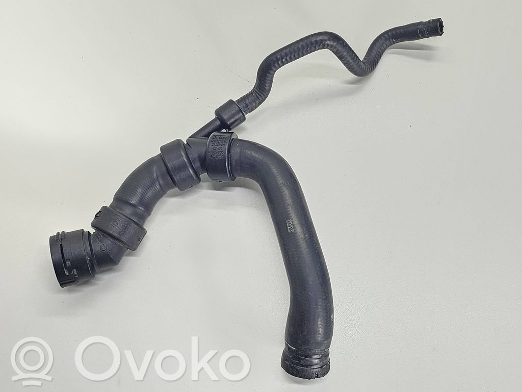 Audi A6 S6 C5 4B Engine coolant pipe/hose 