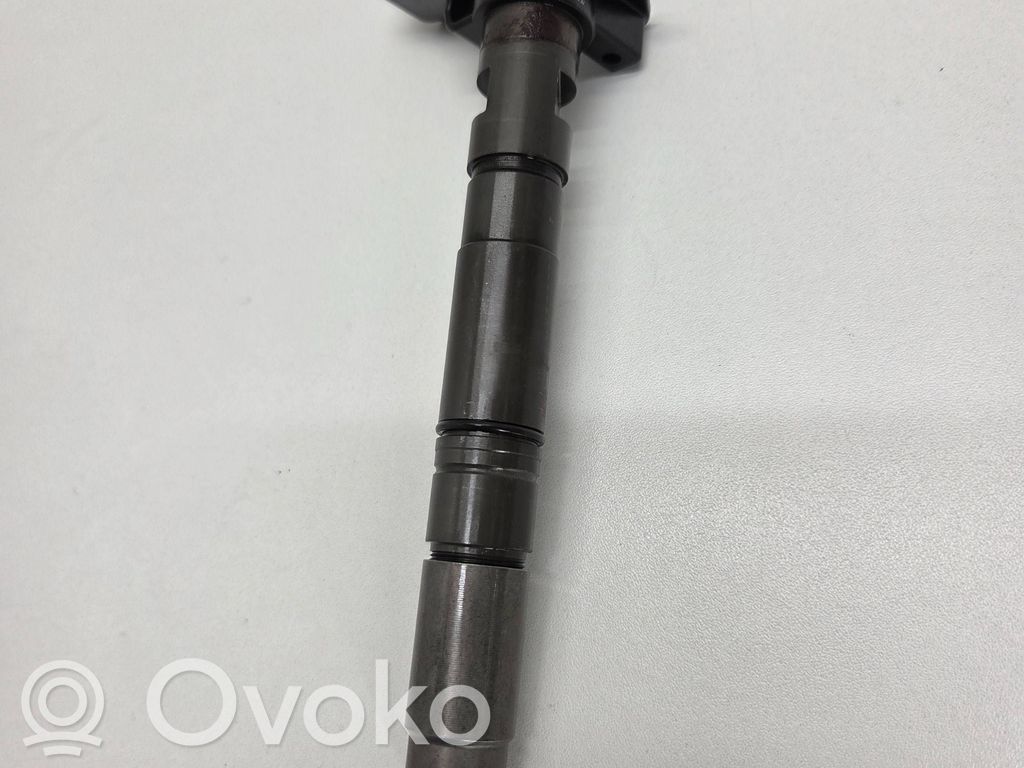 Audi A4 S4 B8 8K Fuel injector 