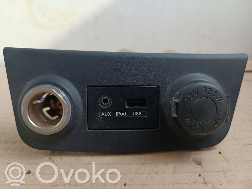 Hyundai i30 Otros repuestos del interior 