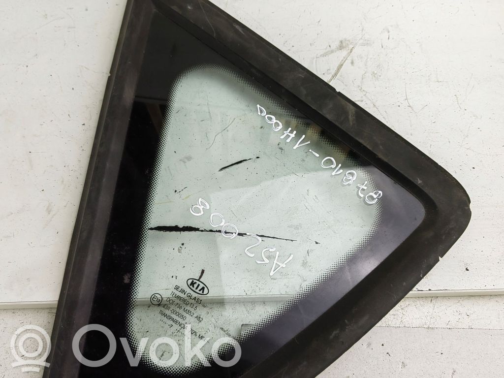 KIA Ceed Fenêtre triangulaire avant / vitre 