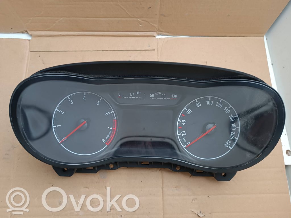 Opel Corsa E Speedometer (instrument cluster) 