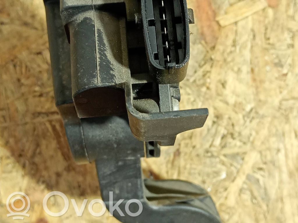 Accelerator throttle pedal   517856400,0280755052