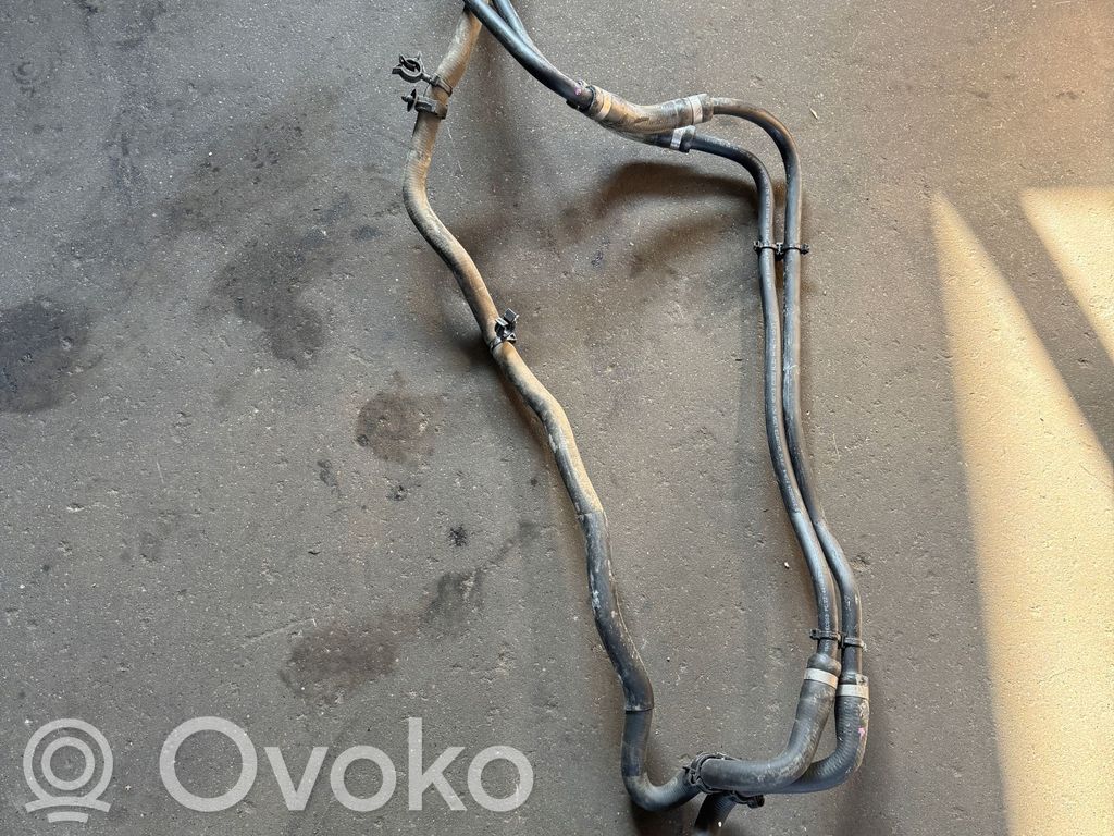 Volvo XC90 Tubo flessibile del liquido di raffreddamento del motore 