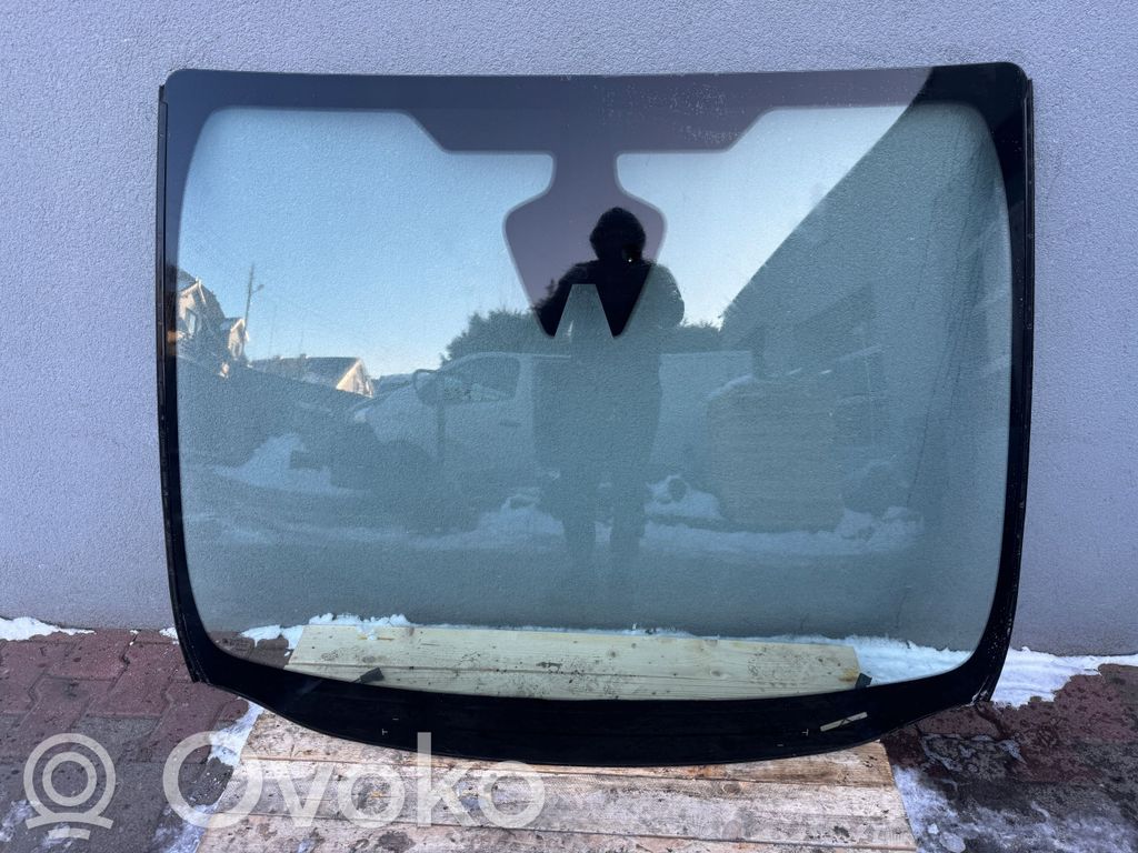 Front windscreen/windshield window