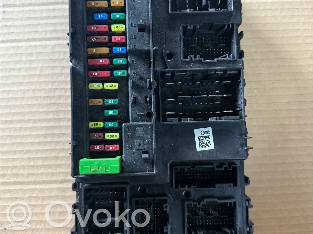 Ford Ranger Fuse module 