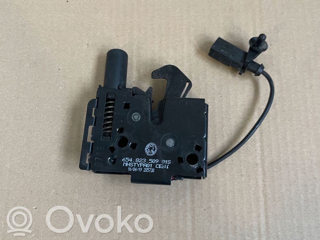 Skoda Scala Engine bonnet/hood lock/catch 