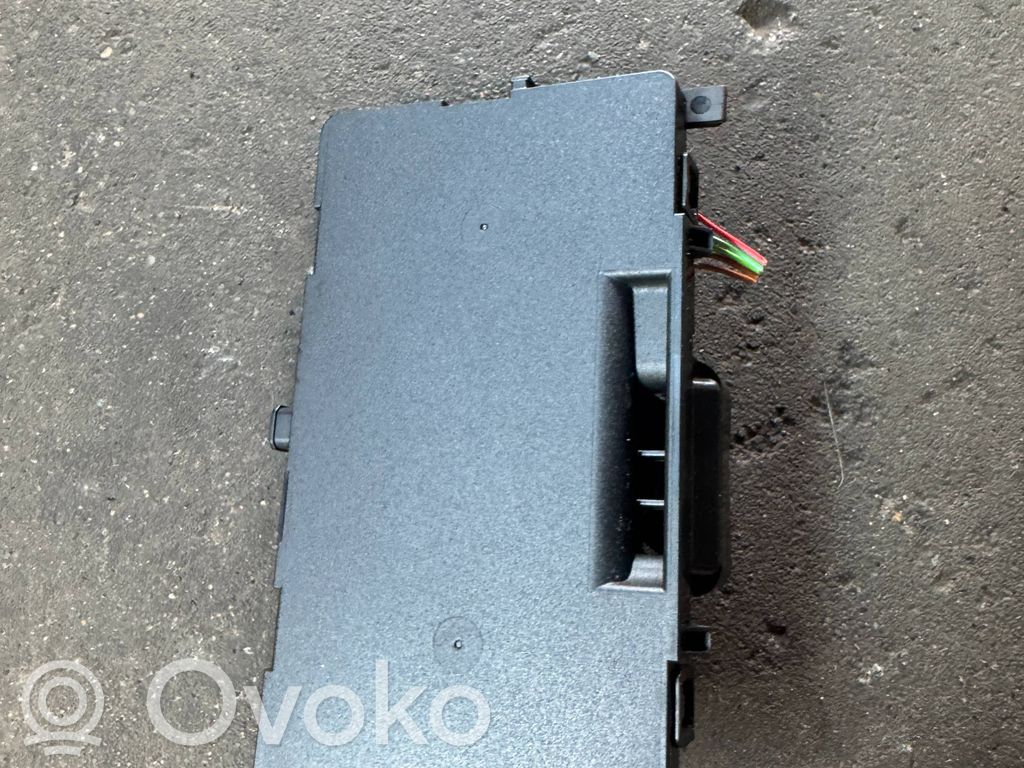 BMW 5 G60 G61 Wireless charging module 