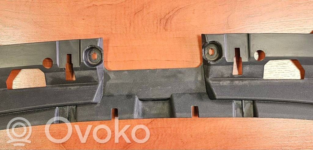 Audi e-tron Radiator mount bracket 