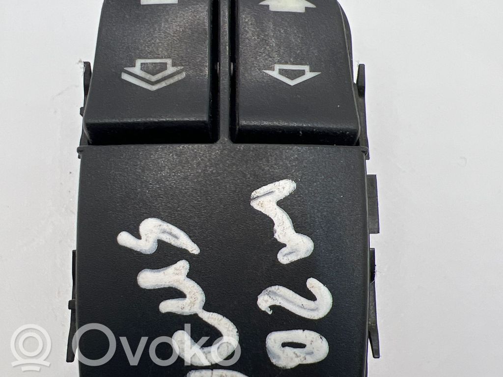 Ford Focus Electric window control switch 