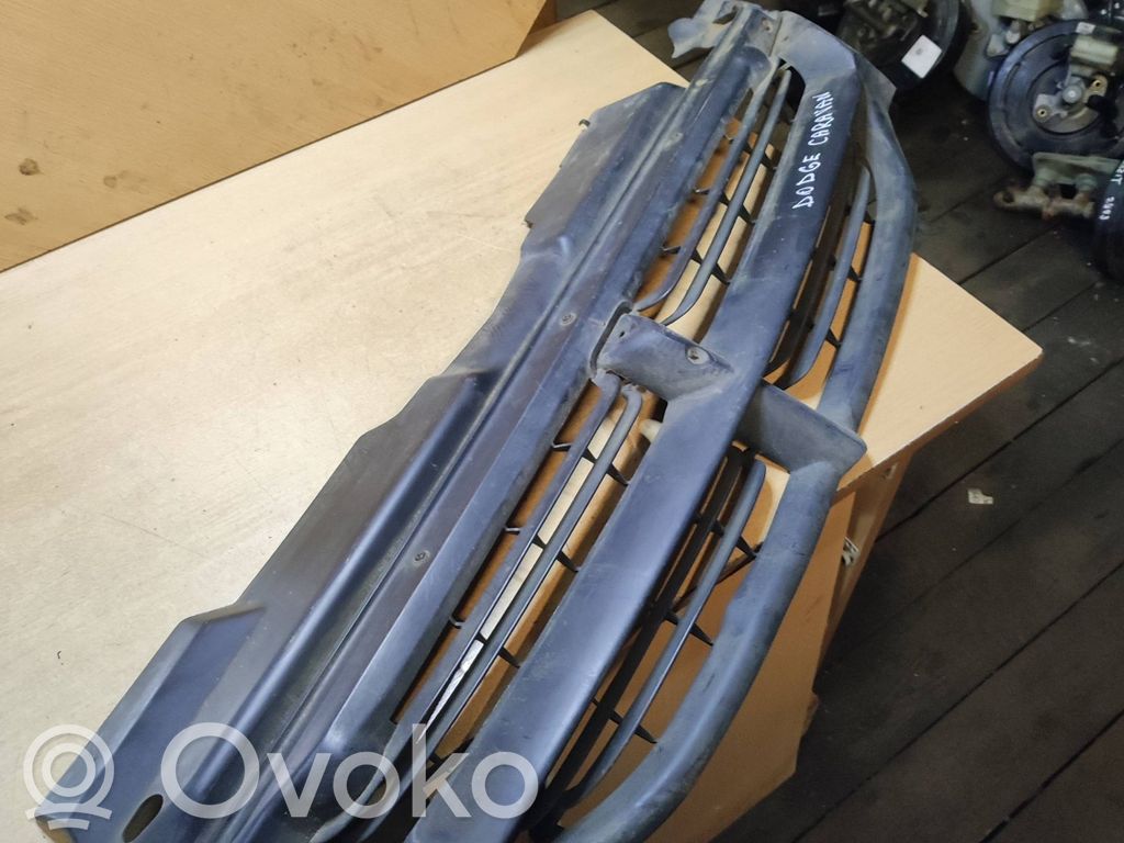 Front grill   04576955