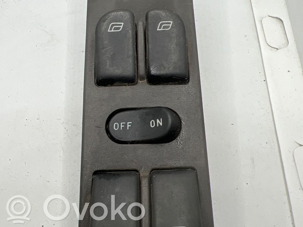 Saab 9-3 Ver1 Elektrisko logu slēdzis 