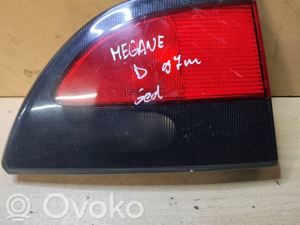 Renault Megane I Takaluukun takavalot 