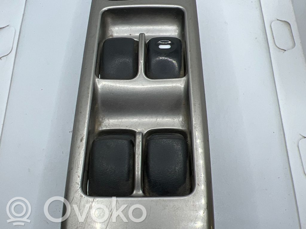 Mitsubishi Pajero Przyciski szyb 