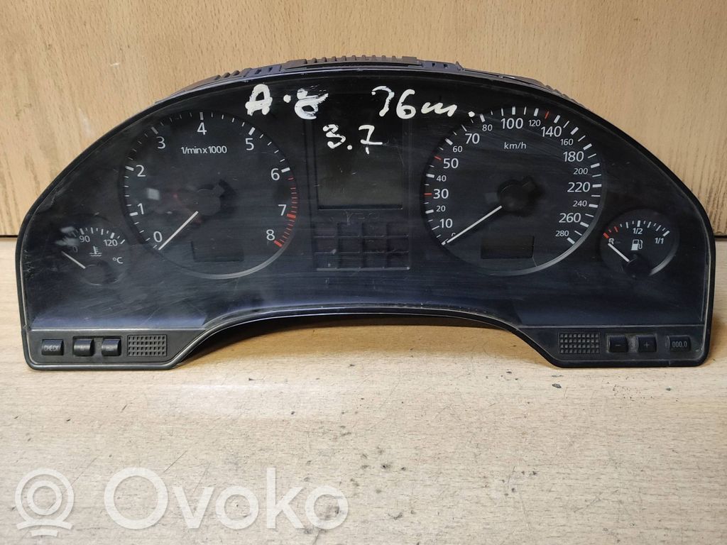 Audi A8 S8 D2 4D Nopeusmittari (mittaristo) 