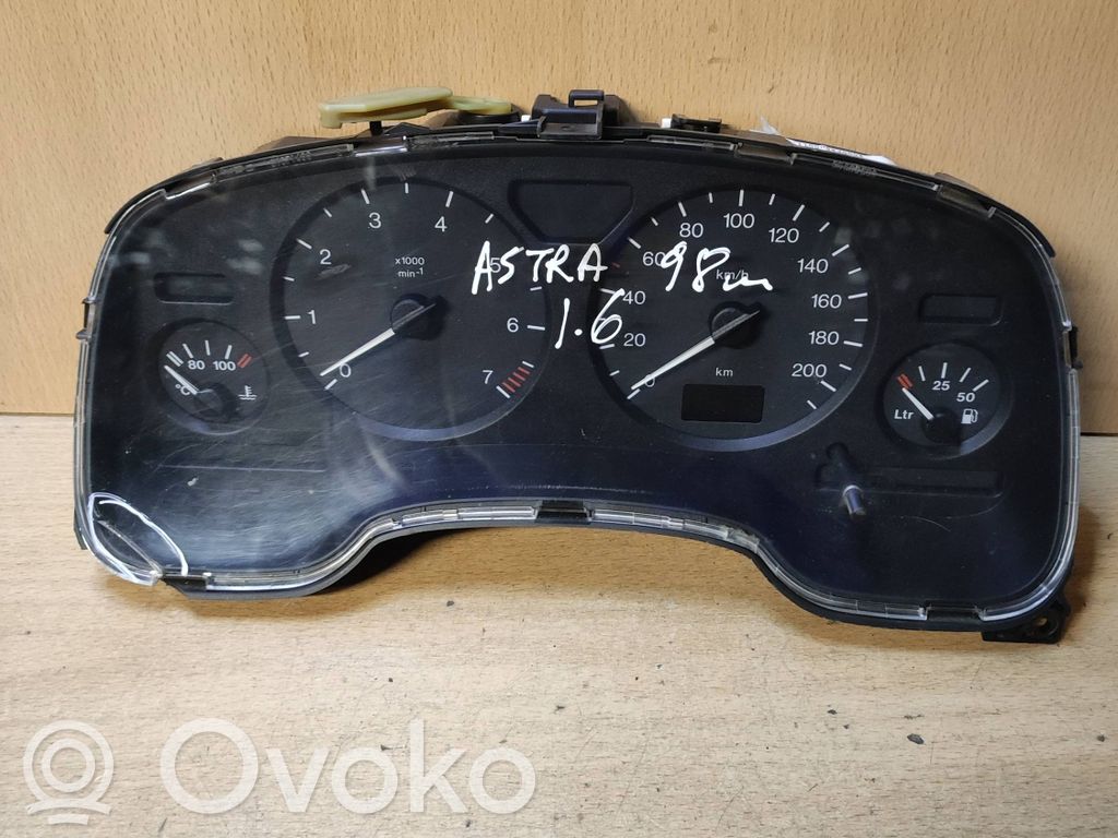 Opel Astra G Speedometer (instrument cluster) 