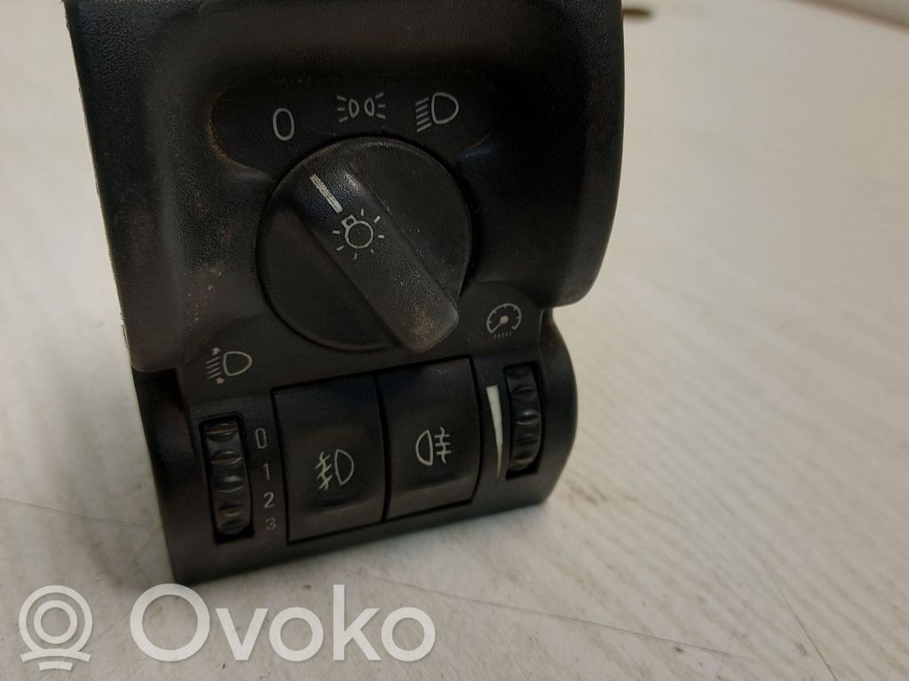 Opel Vectra B Light switch 