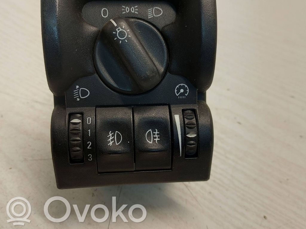 Opel Vectra B Light switch 