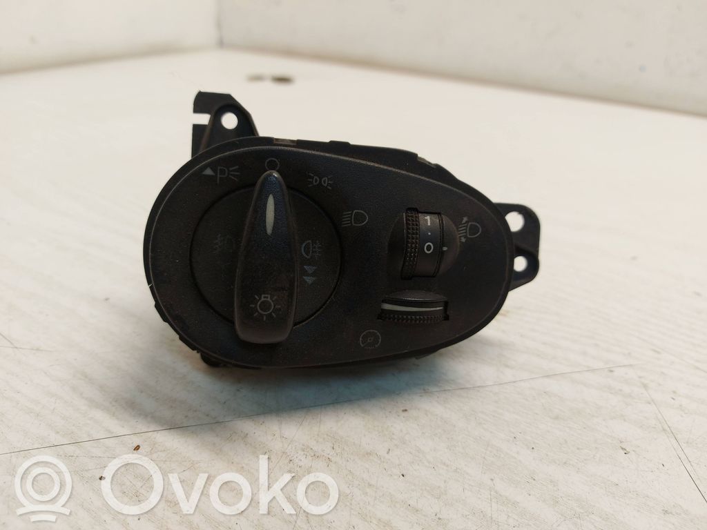Ford Focus Light switch 