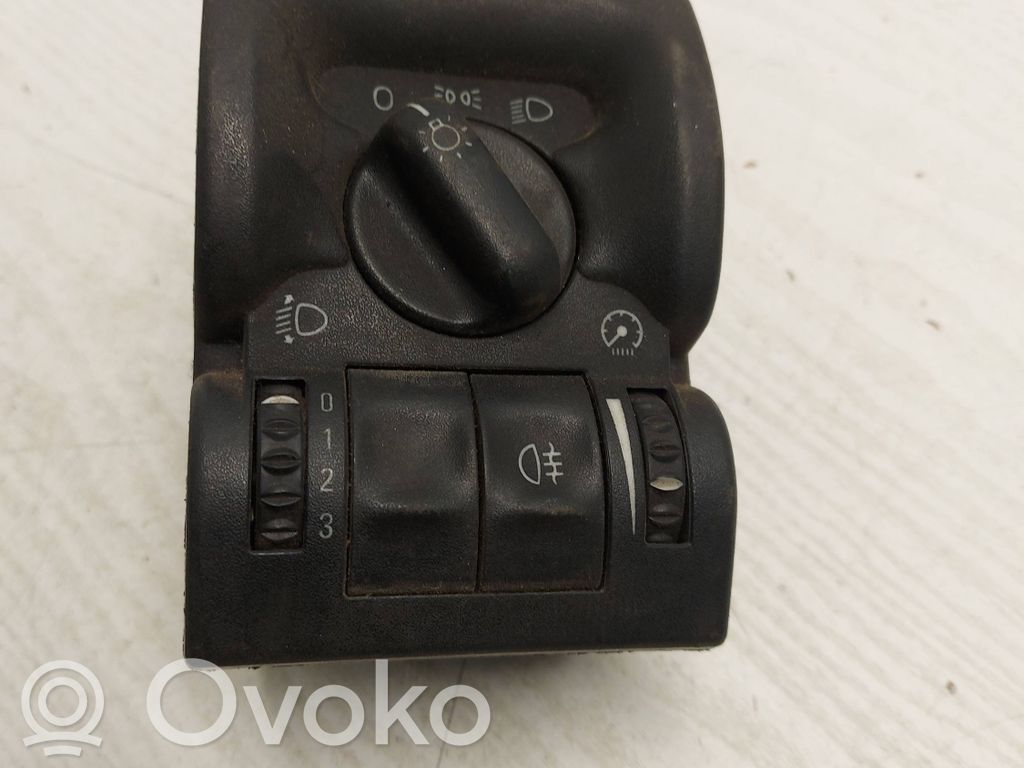 Opel Omega B1 Interruptor de luz 