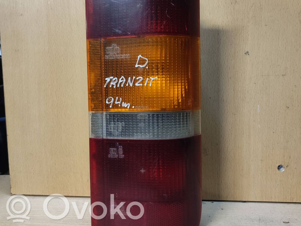Rear/tail lights   95VB13404AB