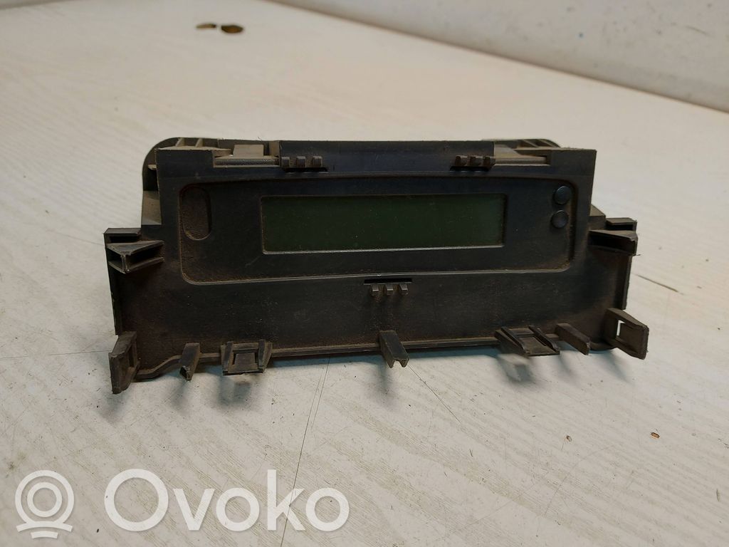 Renault Megane II Screen/display/small screen 