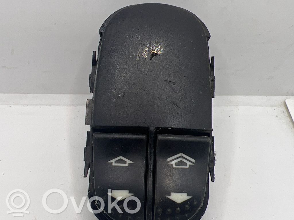 Ford Focus Electric window control switch 