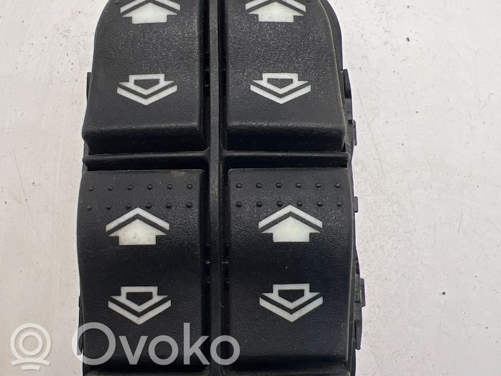 Electric window control switch   98AB14A132DE,03162252