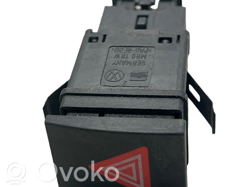Audi A6 S6 C5 4B Comutator lumini pericol 