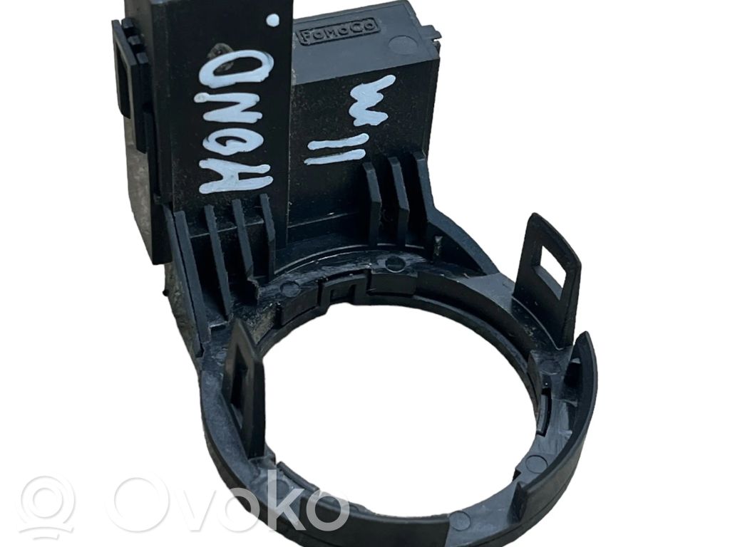 Ford Mondeo MK IV Käynnistyksenestolaitteen lukulaite (pysty) 