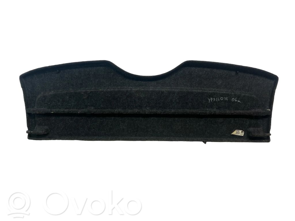 Parcel shelf
