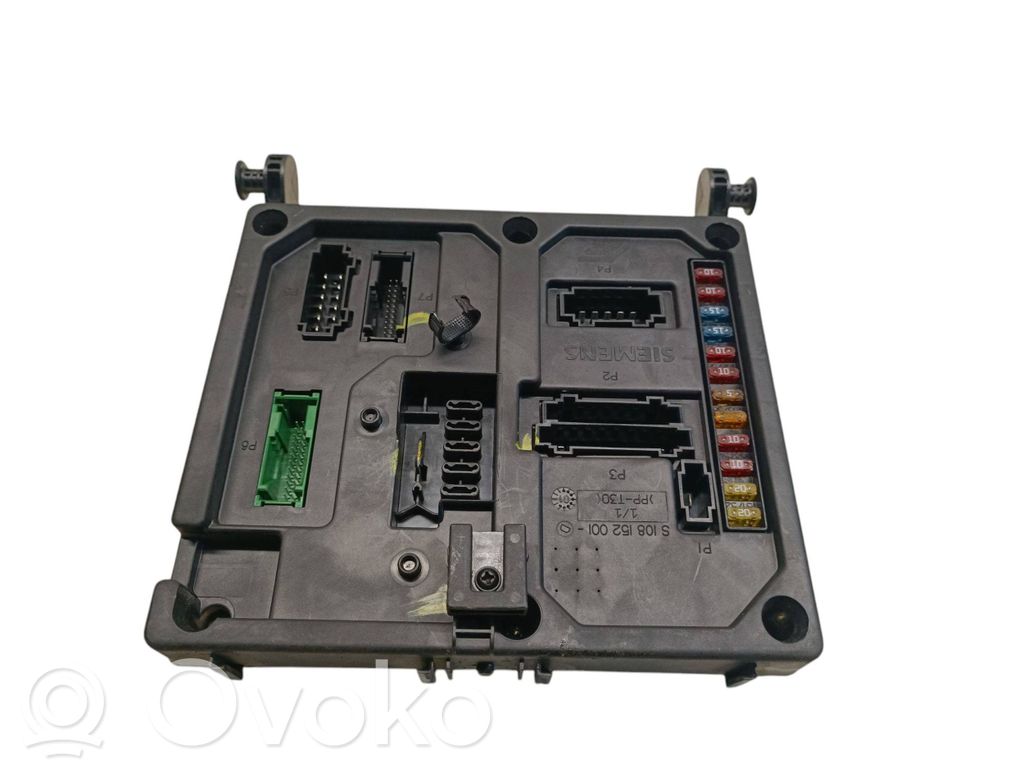 Ford Galaxy Fuse module 