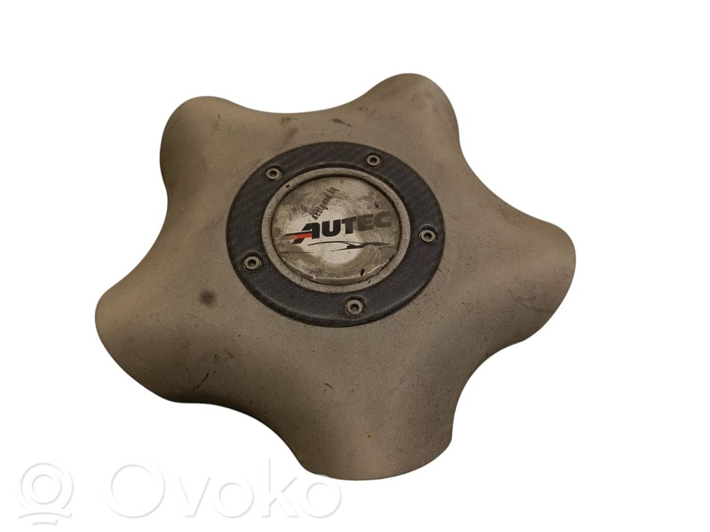 Audi A4 S4 B5 8D R15 riteņa dekoratīvais disks (-i) 