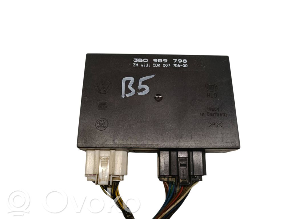 Volkswagen PASSAT B5 Module confort 