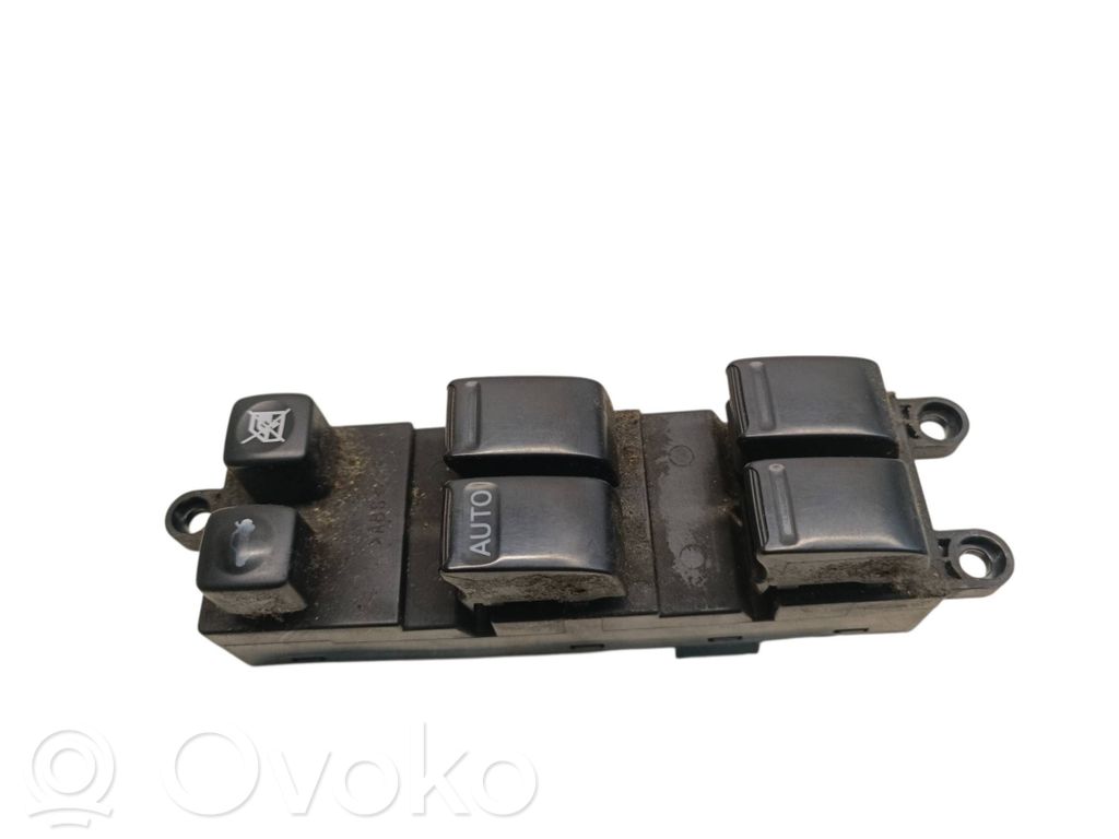 Nissan Primera Przyciski szyb 