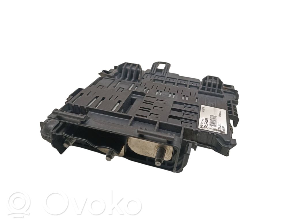 Volvo S60 Saugiklių blokas 