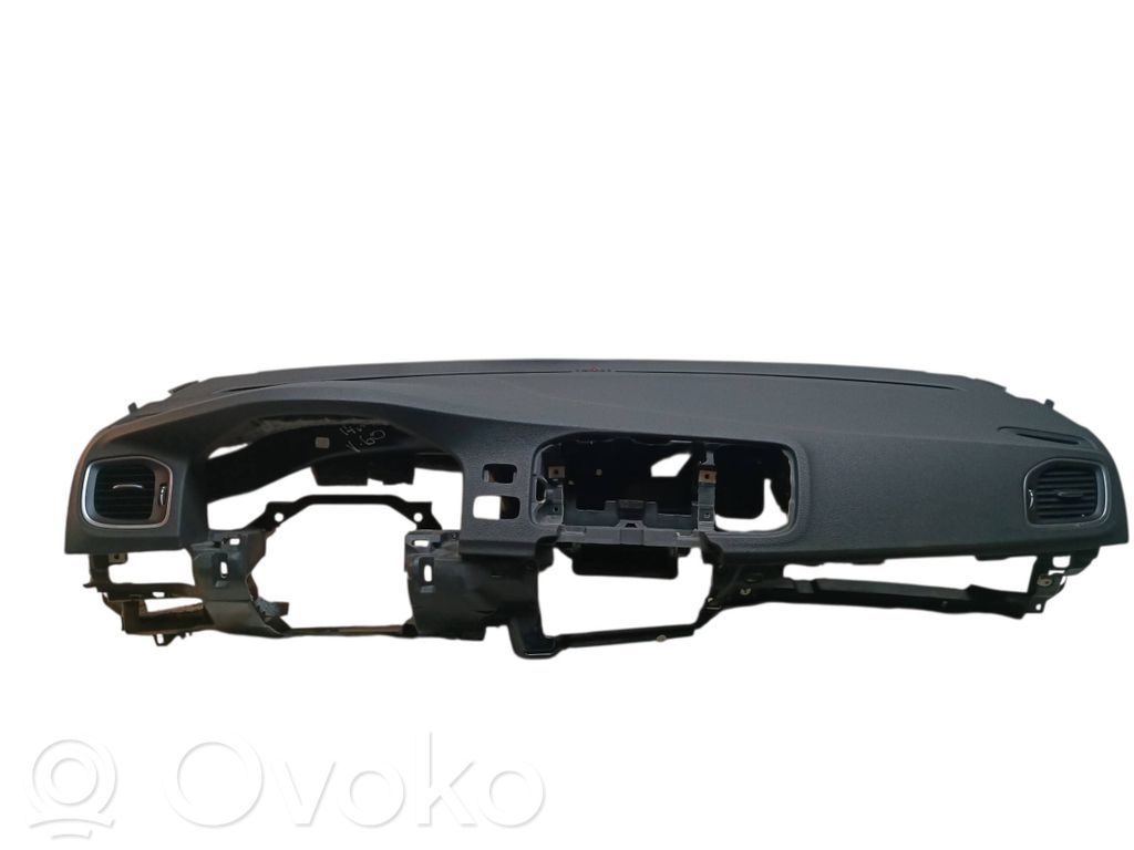 Volvo V60 Panelė 