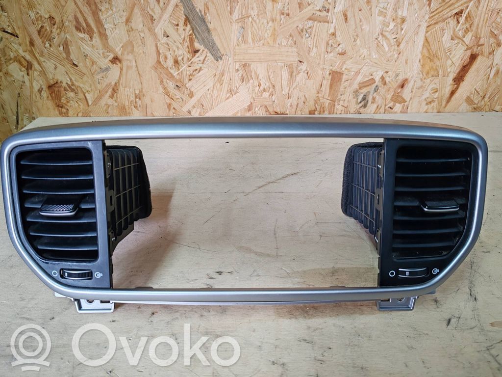 KIA Sportage Dysze / Kratki środkowego nawiewu deski rozdzielczej 