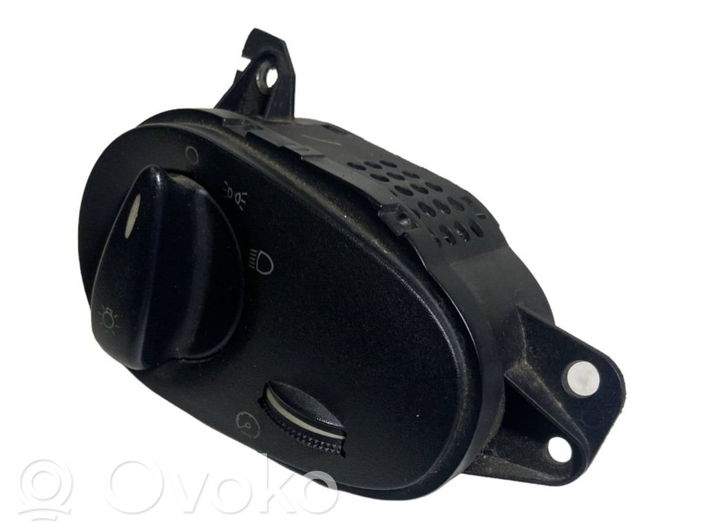 Ford Focus Light switch 