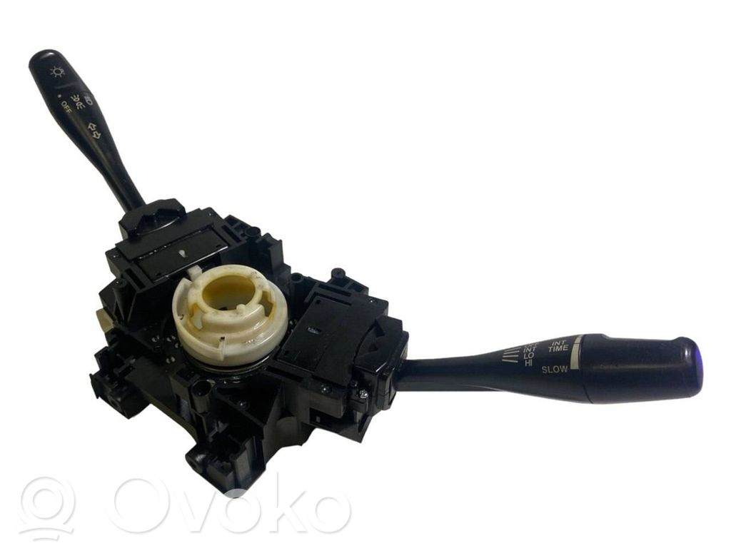 Mitsubishi Eclipse Rokturu komplekts 