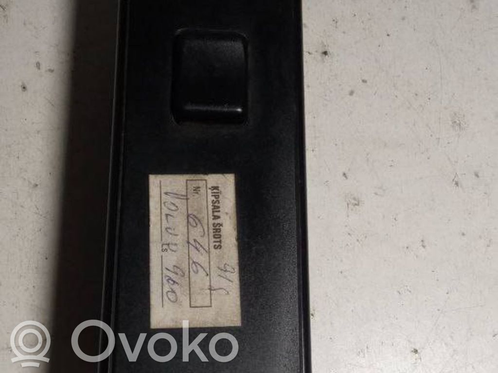 Electric window control switch   03838652
